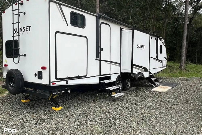 2022 Sunset Trail 331BH