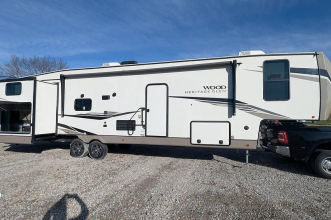 2022 Wildwood Heritage Glen 356QB