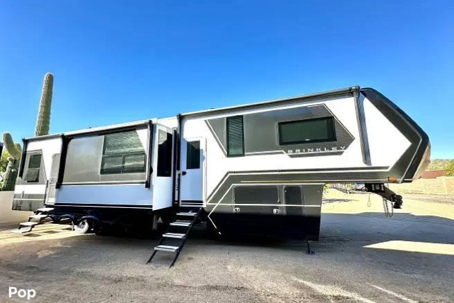 2025 Other MODEL G Toy Hauler Seires 3950