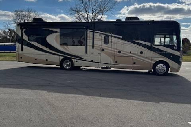 2015 Challenger 37KT