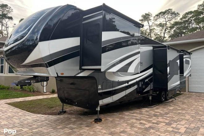 2022 Solitude 390RKR