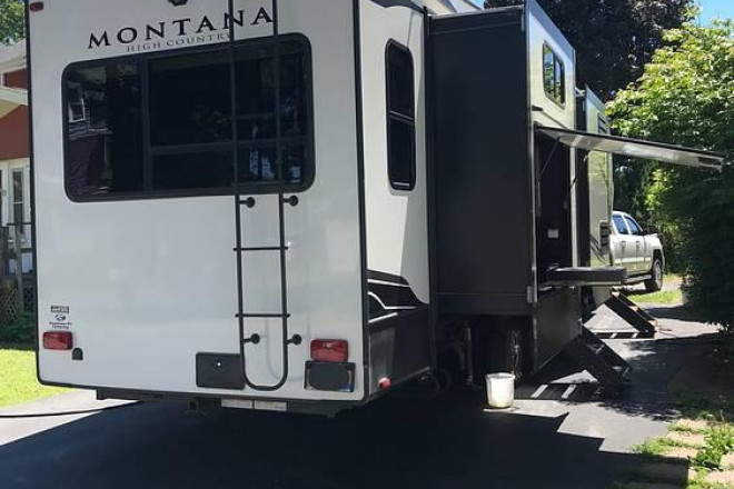 2020 Montana High Country 362RD