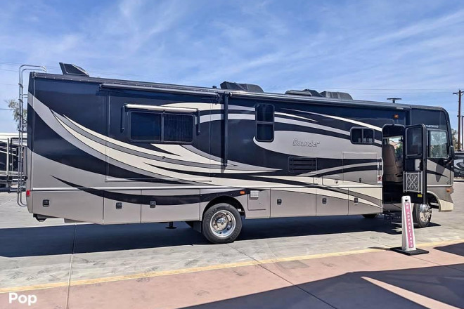 2013 Bounder 35k