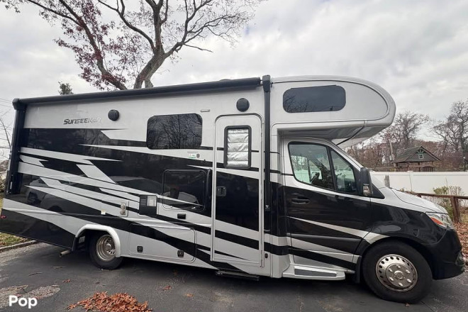 2024 Sunseeker 2400B