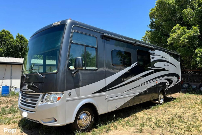 2016 Bay Star Sport 3306