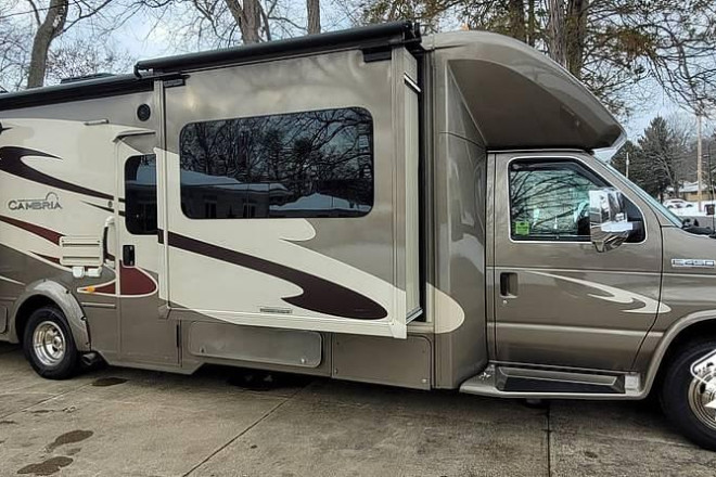 2016 Cambria 30J