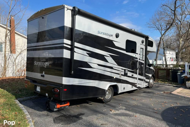 2024 Sunseeker 2400B