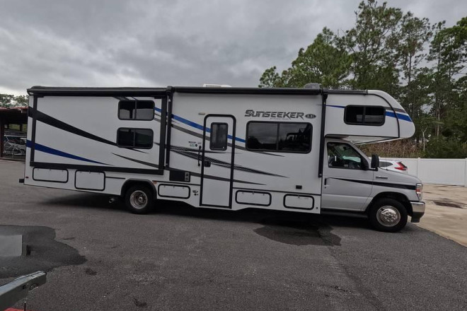 2021 Sunseeker 3250LE