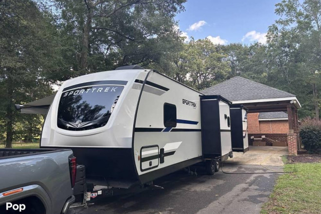 2022 SportTrek 327VIK
