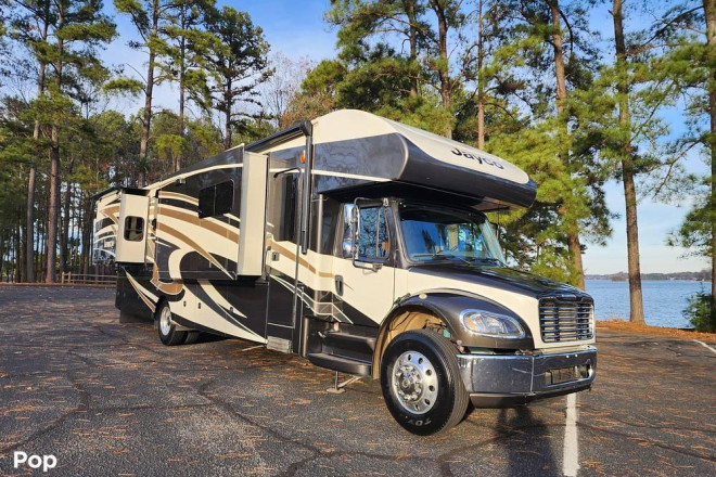 2016 Seneca 37TS