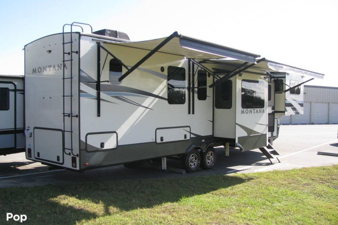 2021 Montana 3761 FL