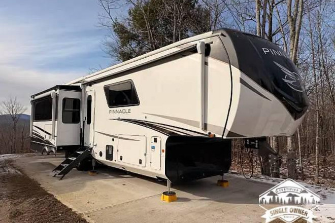 2025 Pinnacle 36FBTS