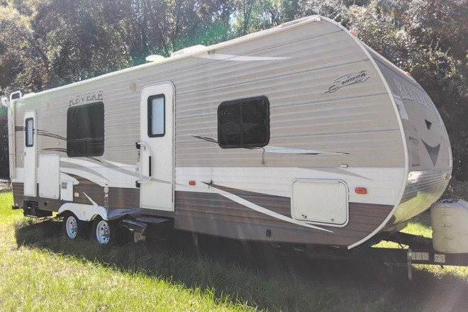 2017 Shasta Revere 27rb