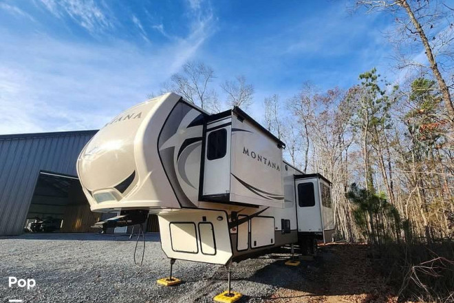 2018 Montana 3700 LK