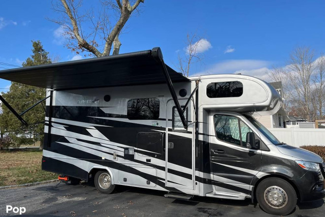 2024 Sunseeker 2400B