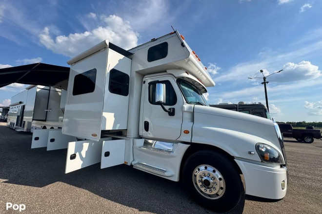 2016 Other Cascadia XL