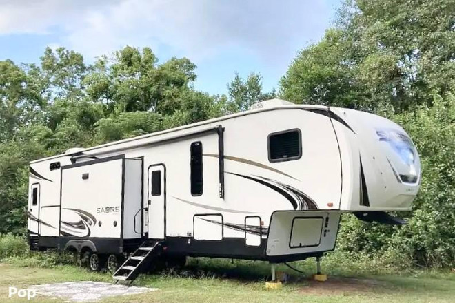 2022 Sabre 38DBQ