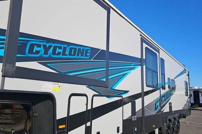 2025 Cyclone 4006