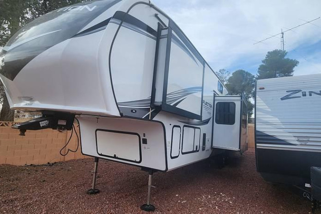 2023 Reflection 367BHS