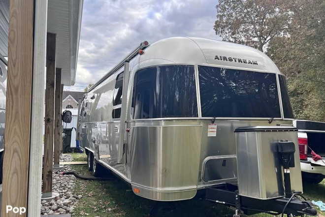 2021 International 27 FBQ Coastal Cove Edition