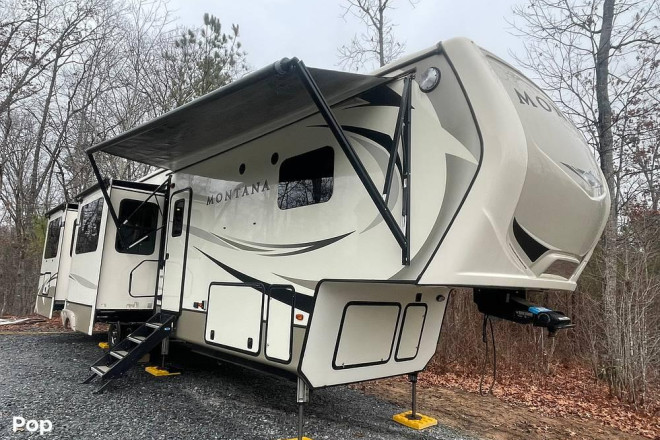 2018 Montana 3700 LK