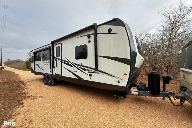 2022 Flagstaff 29RLBS