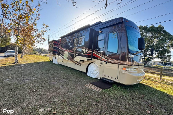 2009 Camelot 42PDQ