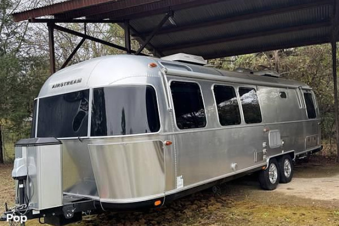 2018 Classic 33FB Twin