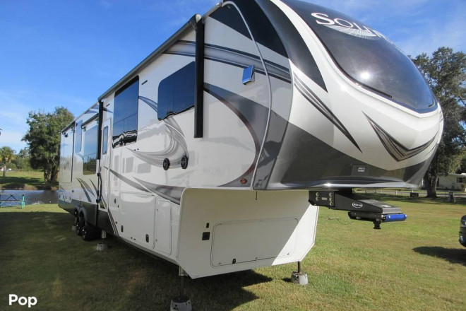 2021 Solitude 390RK