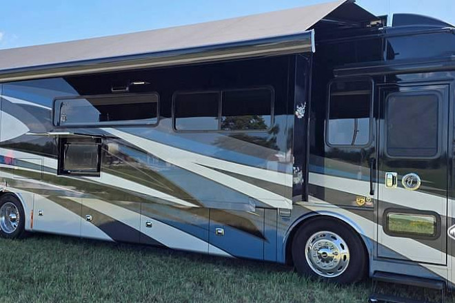 2022 Allegro Red 37PA