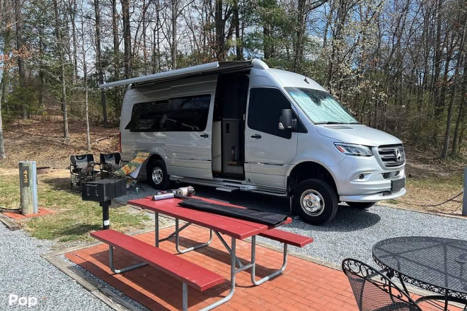 2023 Interstate 24GT