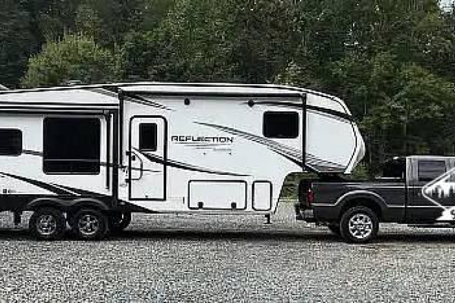 2023 Reflection 303RLS