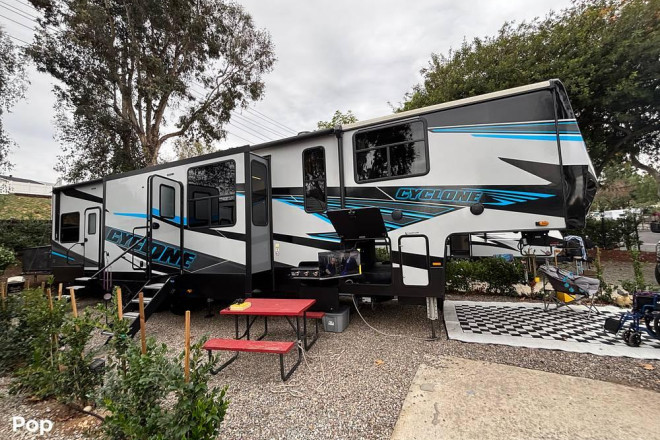 2025 Cyclone 4006 HD Edition