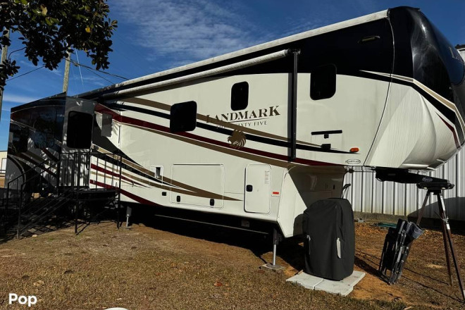 2015 Landmark 365 Newport