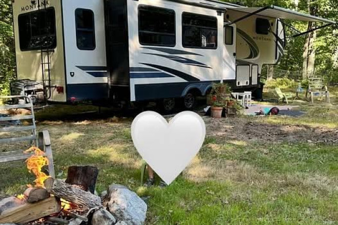 2020 Montana High Country 295RL