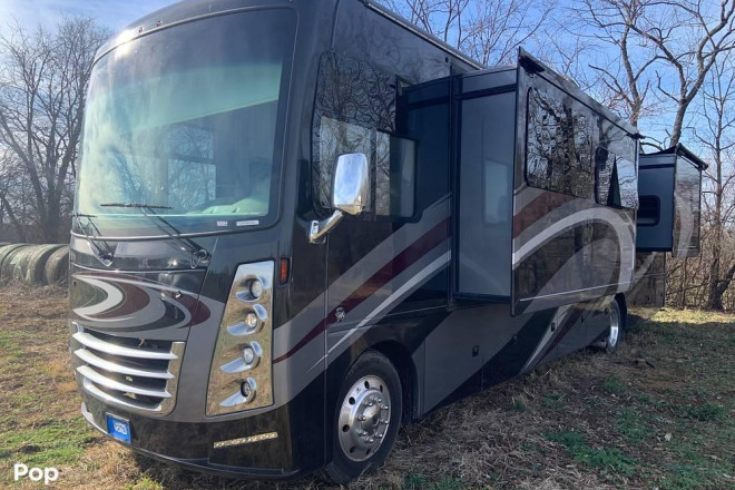 2017 Challenger 37TB