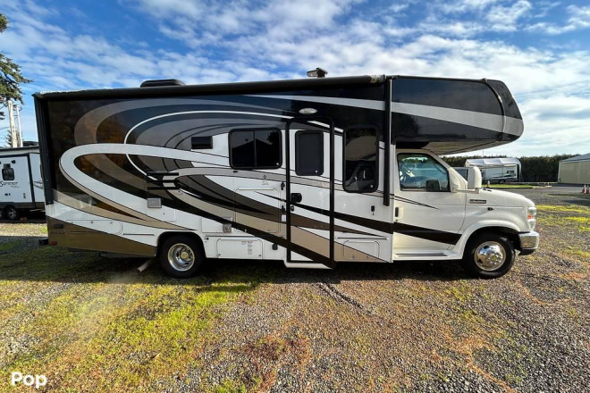 2016 Leprechaun 240FS