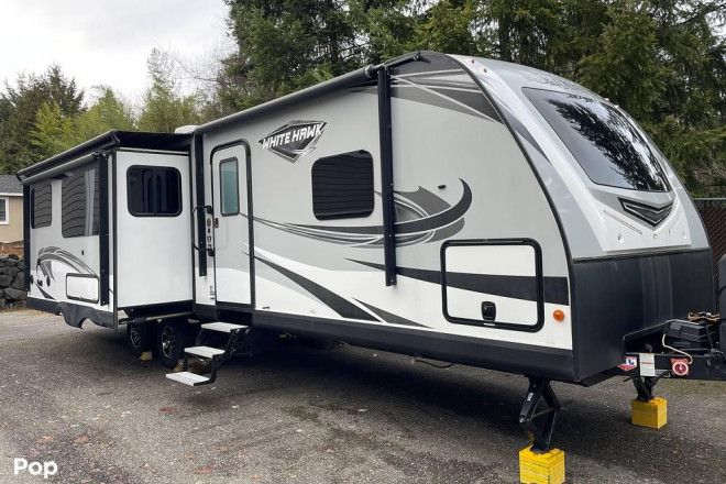 2019 White Hawk 31RL