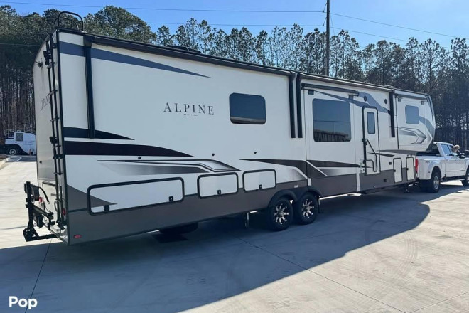 2022 Alpine 3700FL