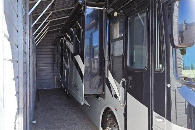 2011 Berkshire 390BH