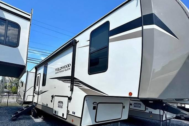 2024 Heritage Glen 369BL