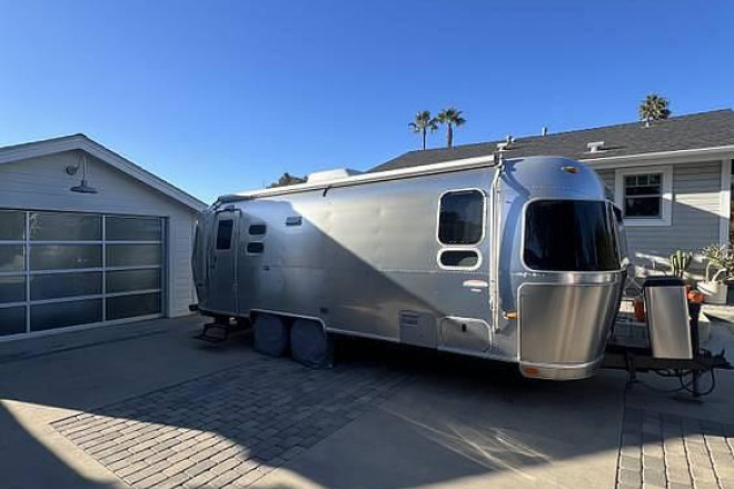 2007 International 25FB QUEEN