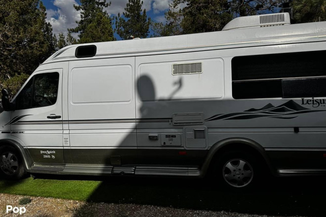 2006 Free Spirit 210B 3S