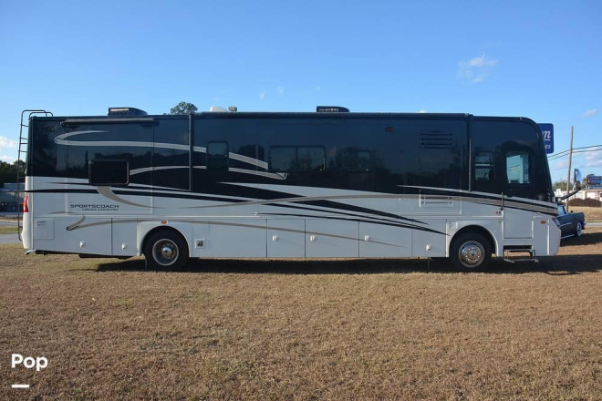 2013 Sportscoach 405FK