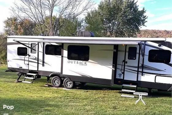 2017 Outback SUPER LITE 332FK