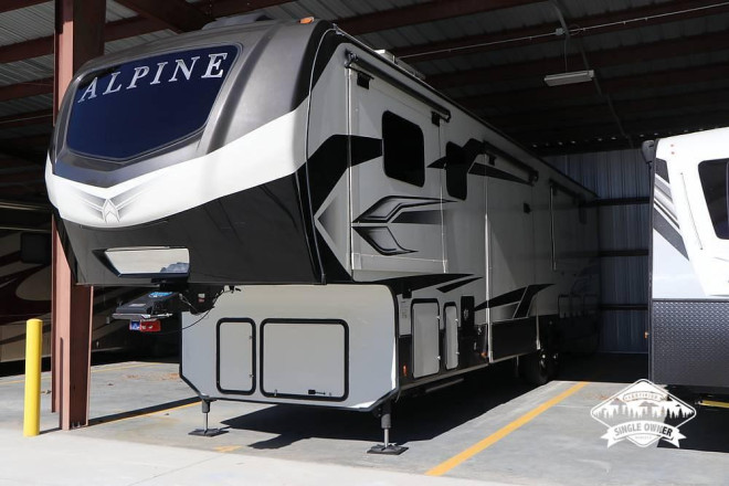 2022 Alpine 3700FL
