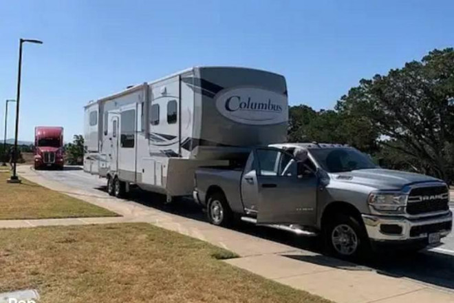 2023 Columbus 388FKH