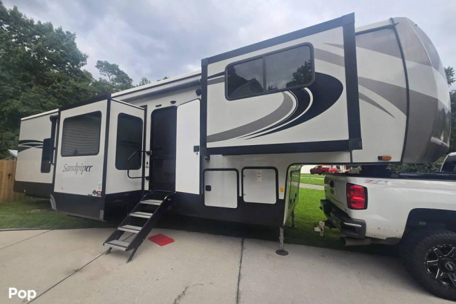 2023 Sandpiper 3990 FL