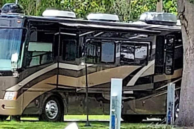 2006 Mandalay 40E