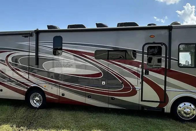 2023 Bounder 35K